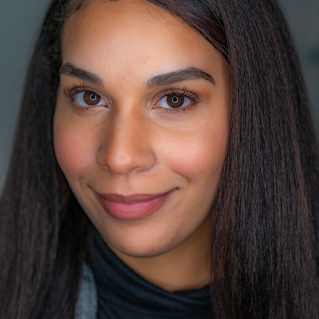 Dr. Elena Voss